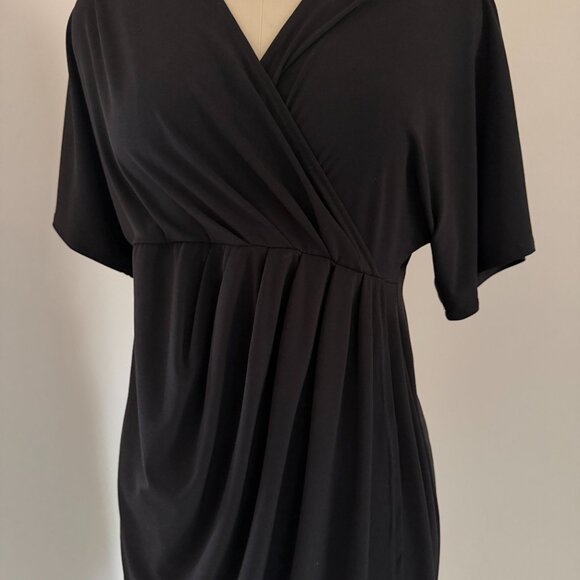 V-Neck Black Dress - Picture 2 of 5